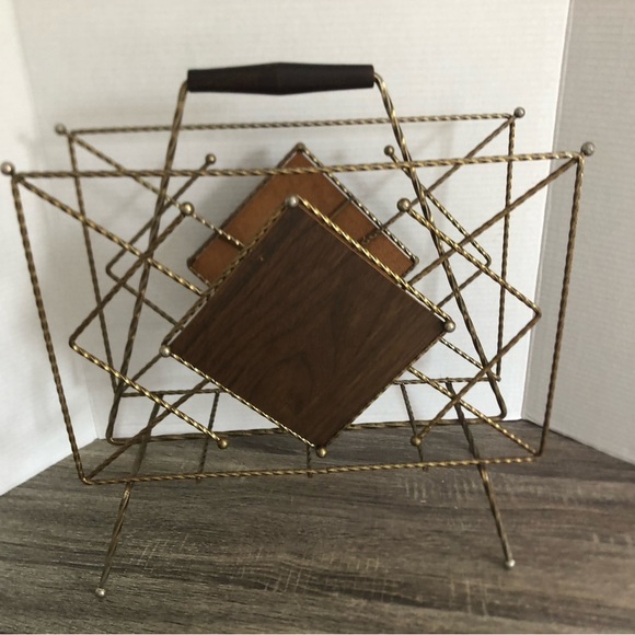 Vintage MCM Magazine Rack - Picture 3 of 13